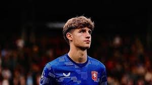 什么是牛牛中的“下注限制”？解析为什么有的庄家只接 1-5 倍的注。（牛牛下注限制详解：为何有些庄家仅接受1-5倍跟注）